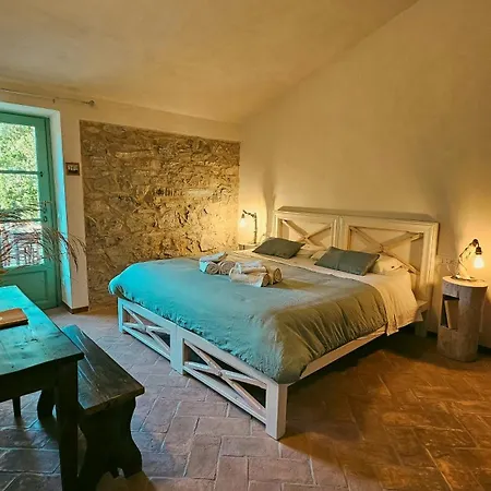 16th Century Between The Tuscan Hills Feriehus